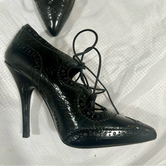 Tory Burch Women’s Sz 6 Hawthorne Black Lace Up Booties Heels Patent Leather - Picture 11 of 13